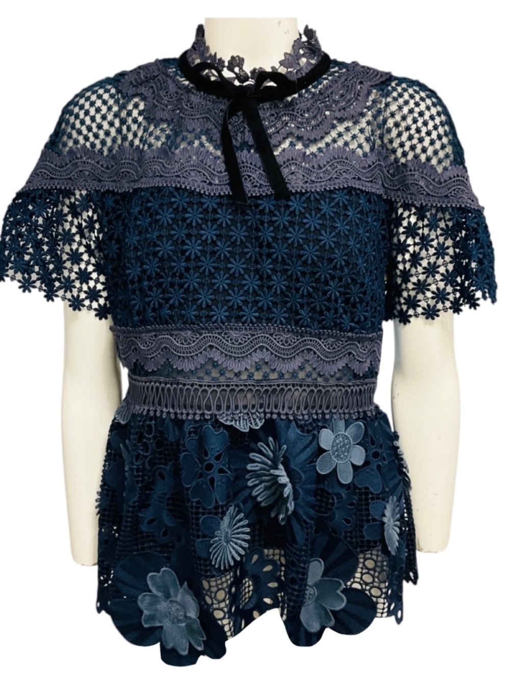 SELF-PORTRAIT BLUE SHORT SLEEVED LACE TOP WITH VELVET BOW DETAIL